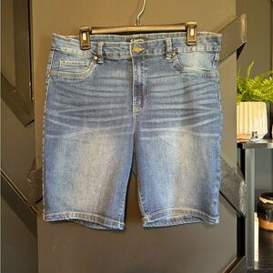 D. Jeans Bermuda Denim Shorts Size 14P Petite